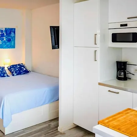 - Les Pieds Dans L'eau Apartament